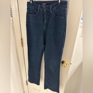 Boot cut NYDJ size 8 Dark was jeans Like new!